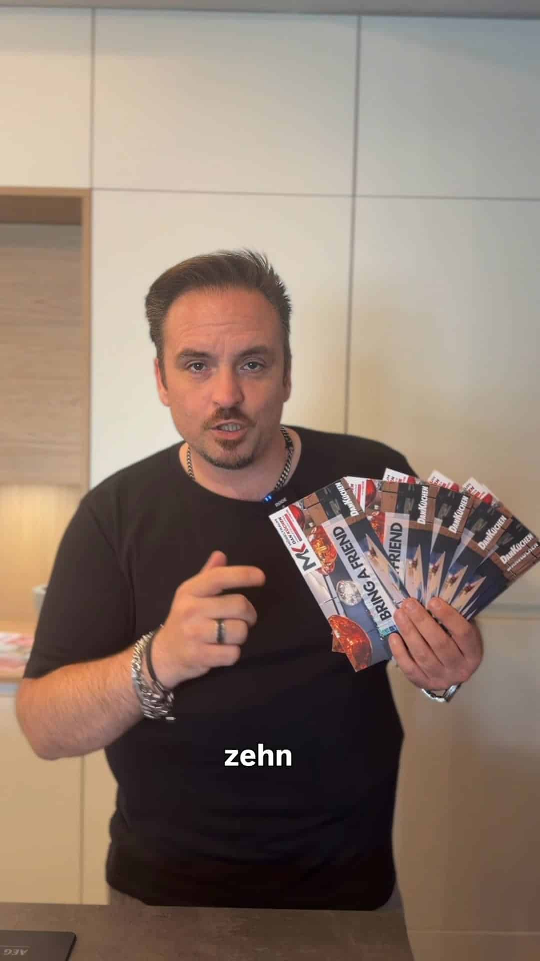 Freunde bringen lohnt sich!🤝

Du kennst jemanden, der eine neue Küche plant? Dann bring ihn zu DAN Küchen Eberndorf & Bad St. Leonhard. Beim Küchenkauf bekommt ihr beide einen 150 € Gutschein!😎

Vorbeikommen, weitersagen und gemeinsam profitieren! ✨
-
#danküchen #küche #küchenkaufen #küchendesign #wohnen #einrichten #beratung